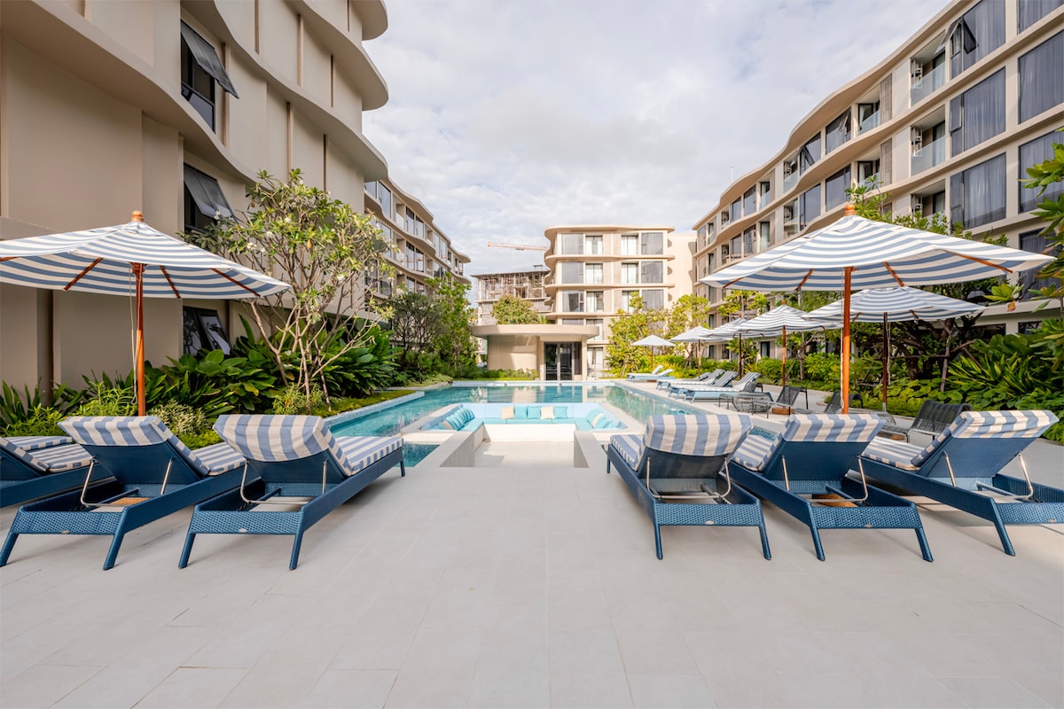 Bellevue Beachfront Studio — 16