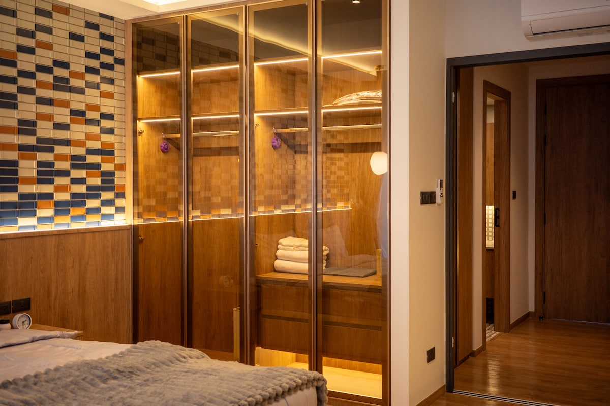 Bellevue Beachfront Studio — 36
