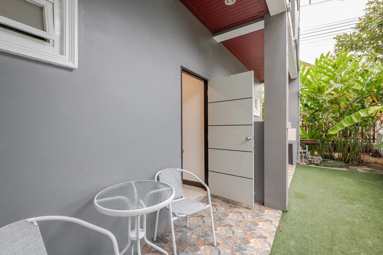 Jungle Apartment II — 9