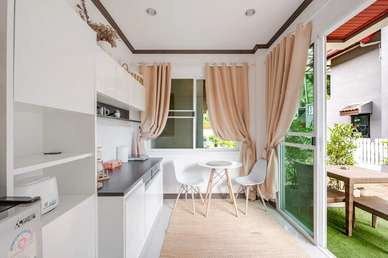 Jungle Apartment II — 10