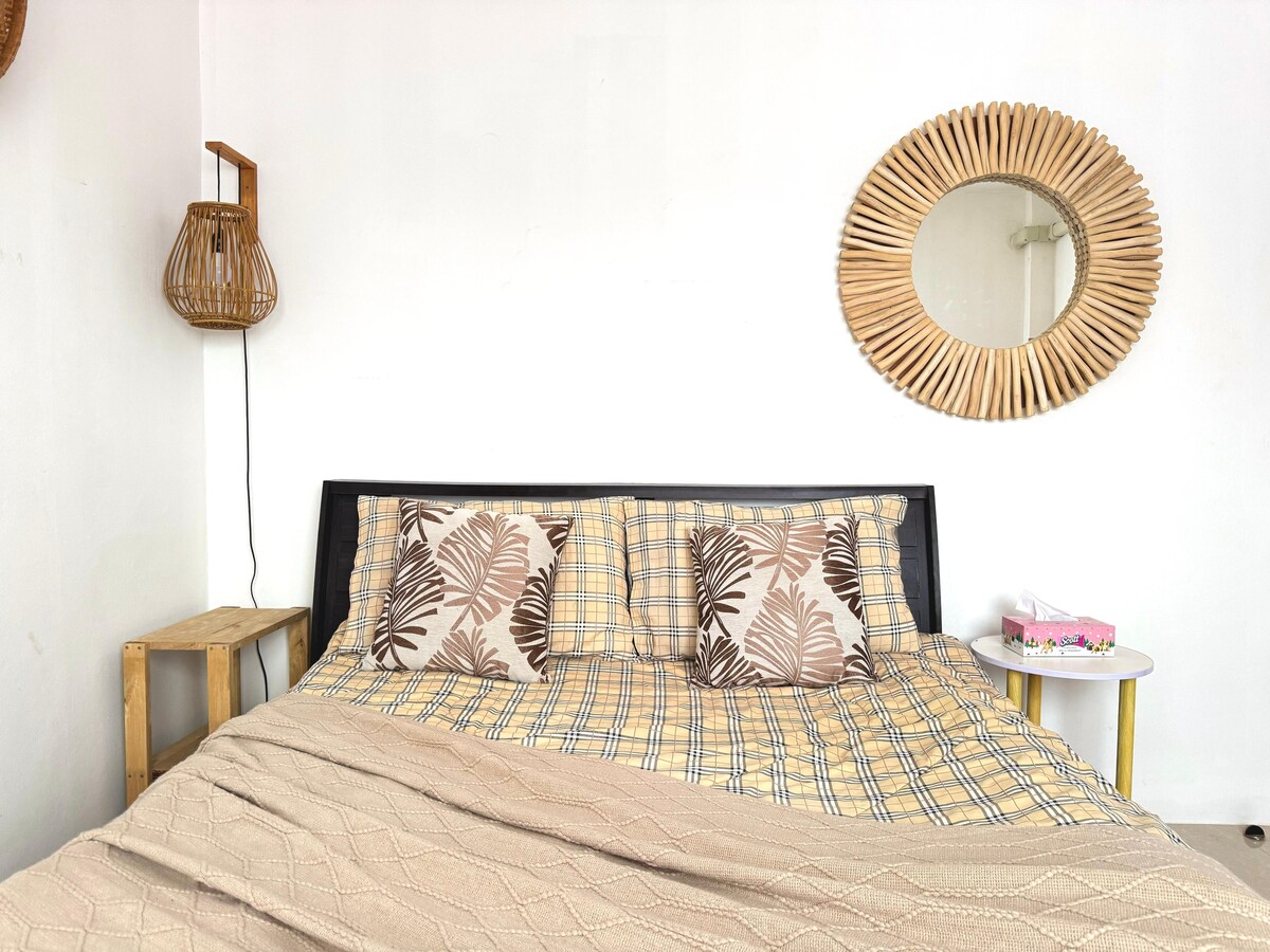 Ao Yon Apartment — 7
