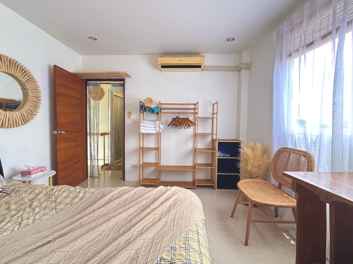 Ao Yon Apartment — 8