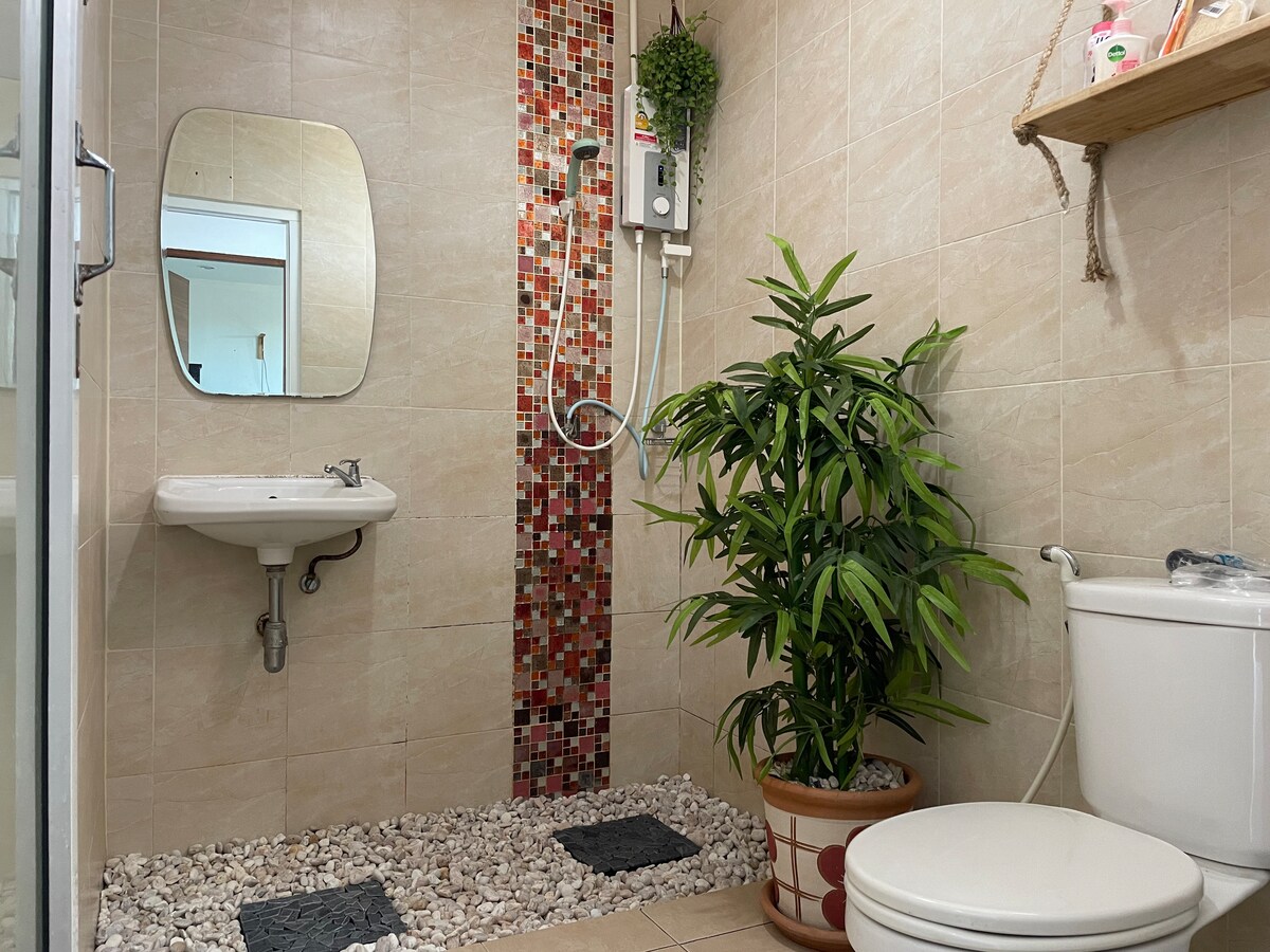 Ao Yon Apartment — 10