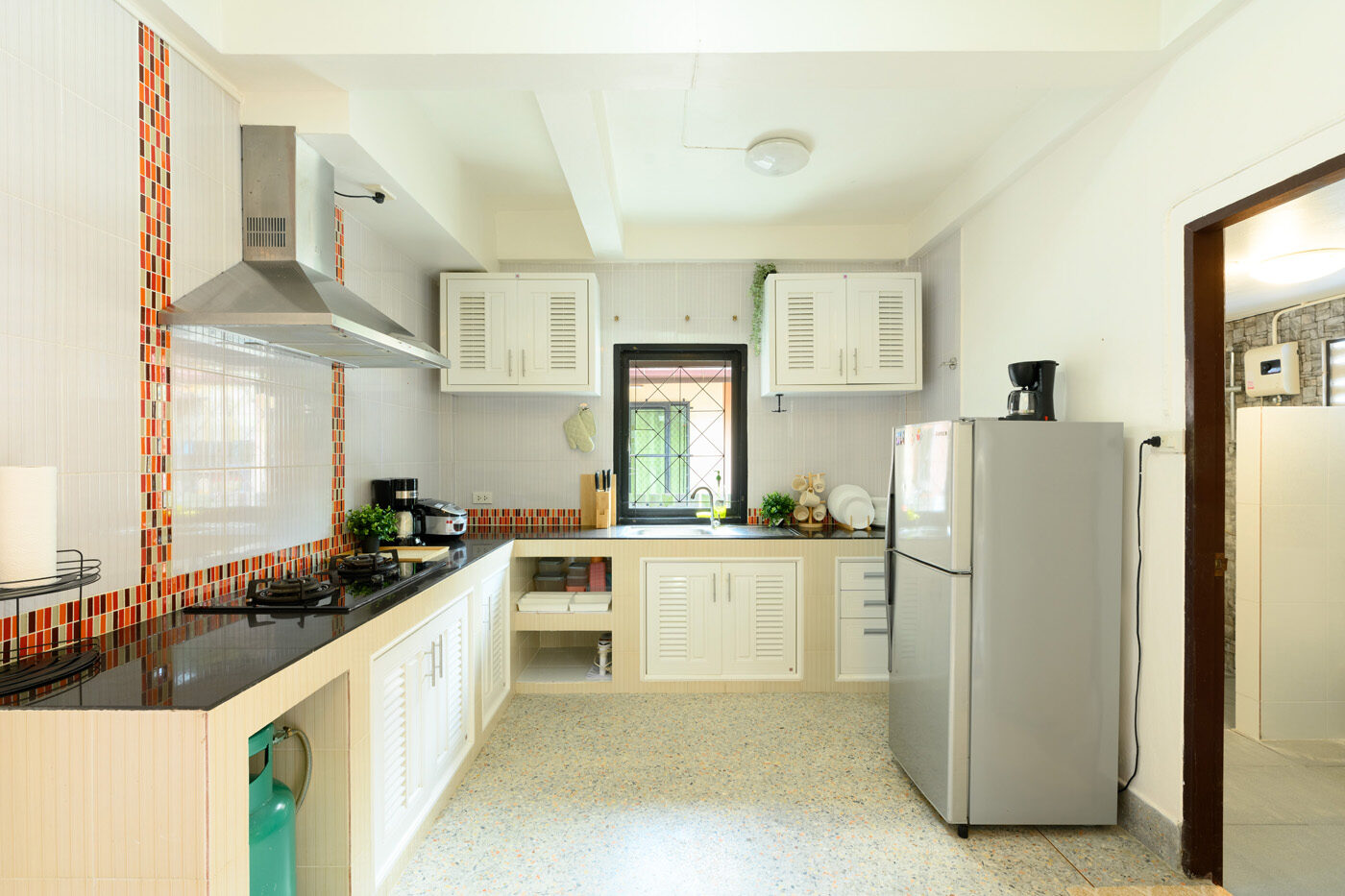 Tropical Home II — 23